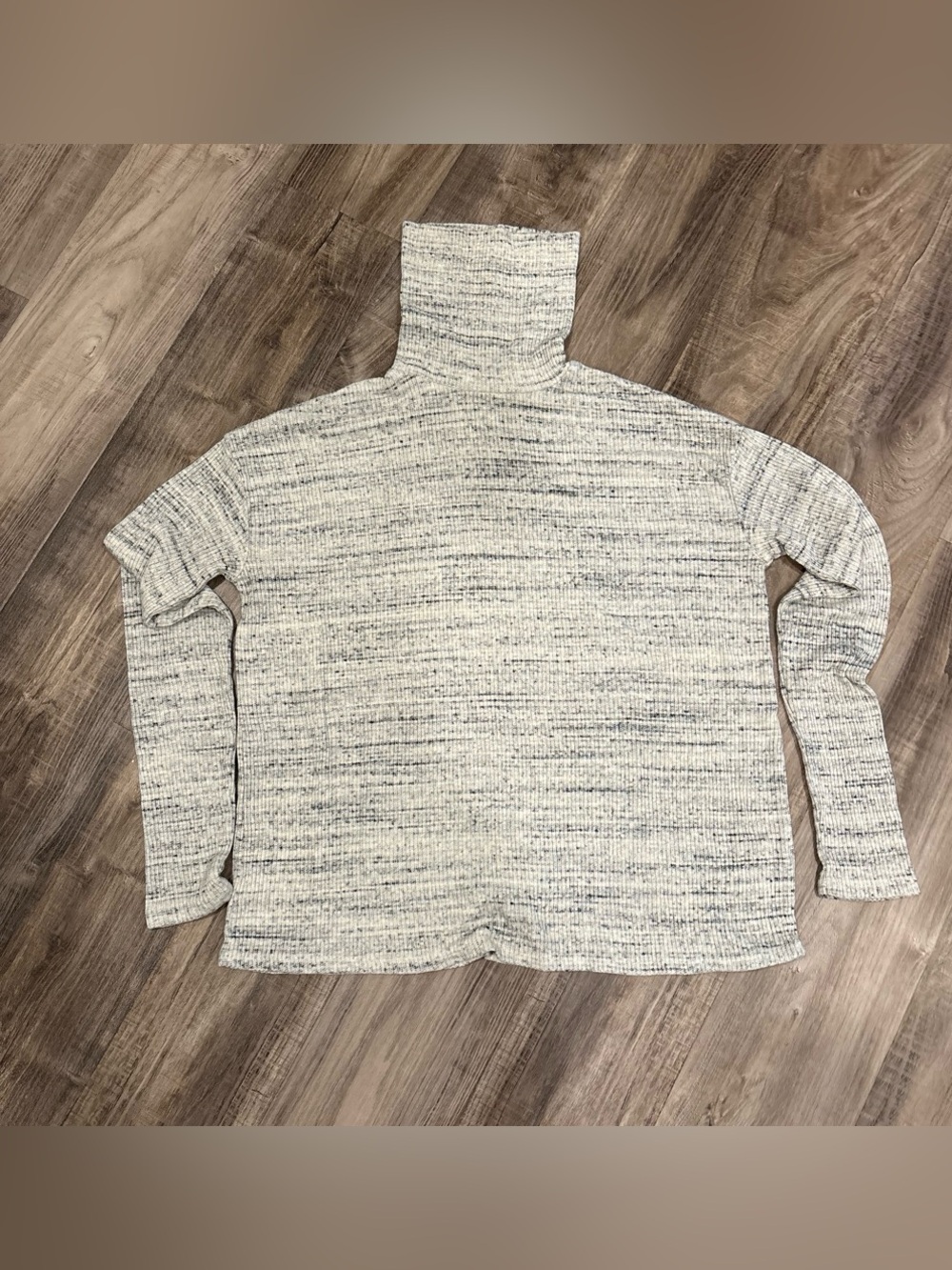 Project Social T Marled Turtleneck Sweater in Cream and Gray XS